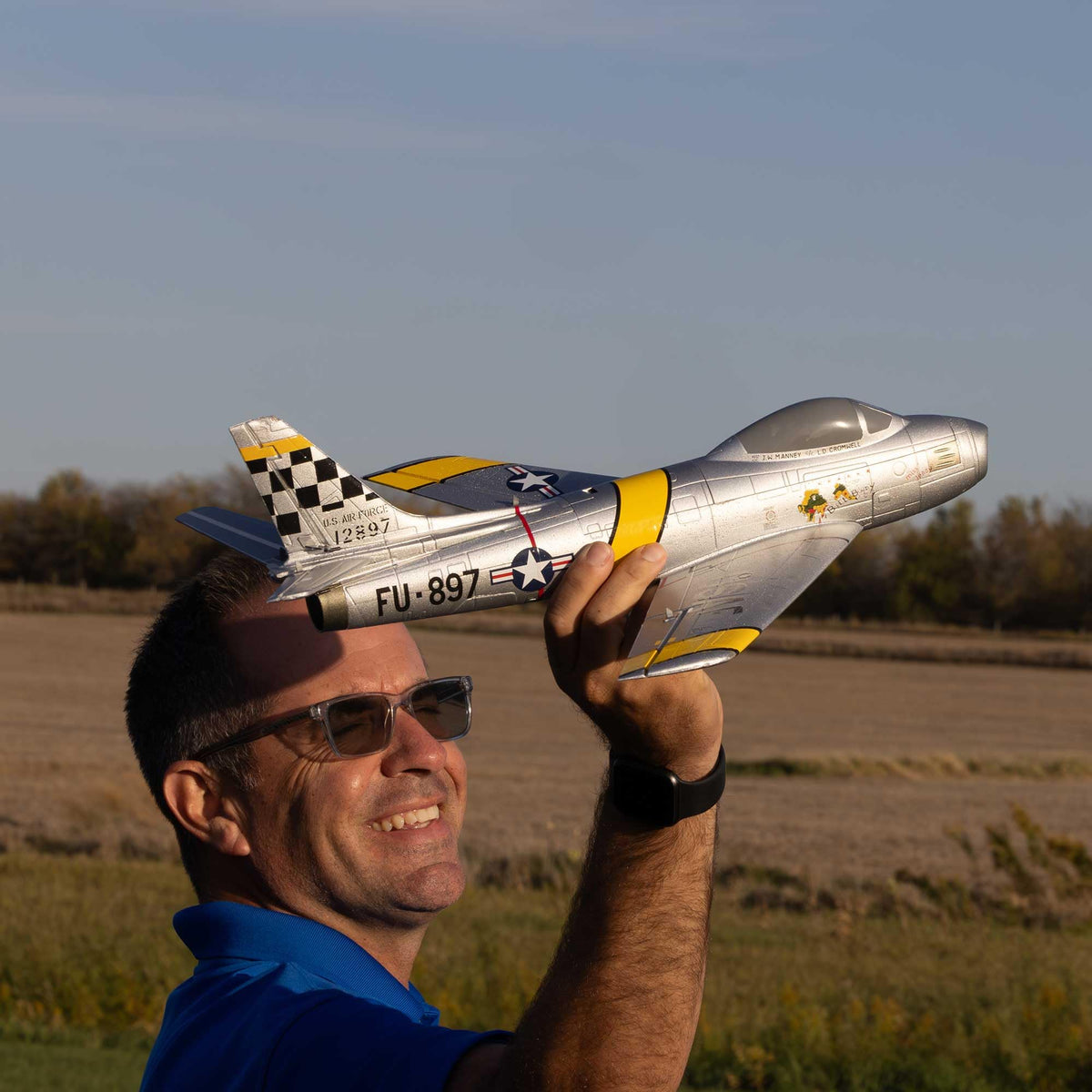 RC Airplane L866353